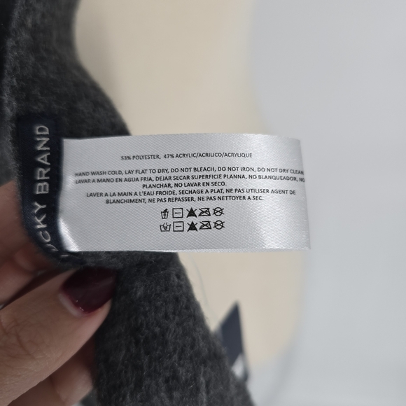 Lucky Brand NEW Thick Grey Fringe Winter Scarf - Picture 3 of 6